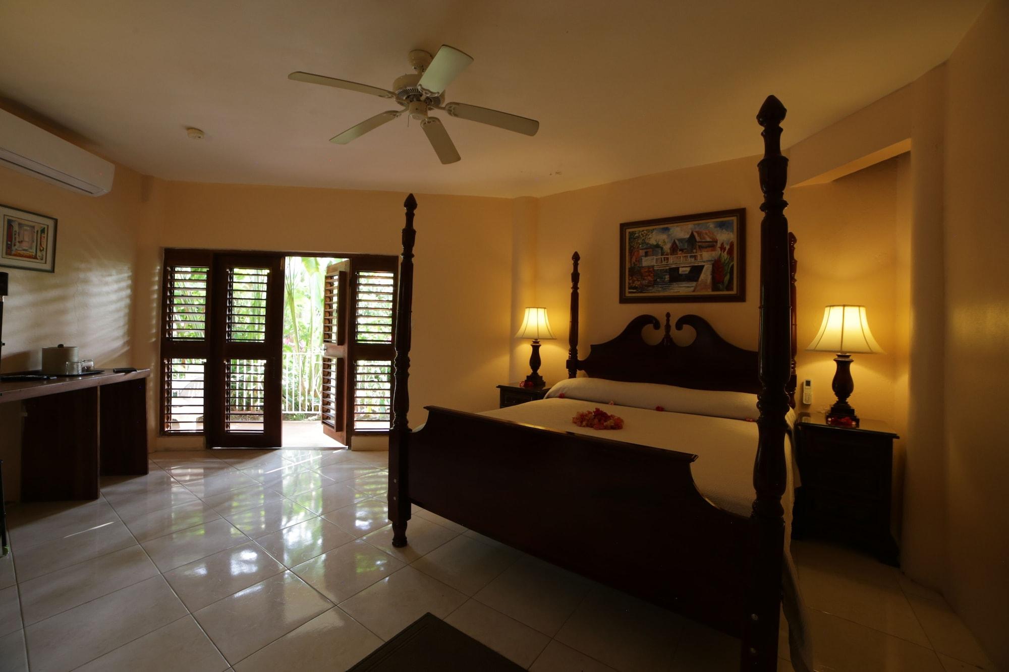 Negril Palms Hotel Exterior photo